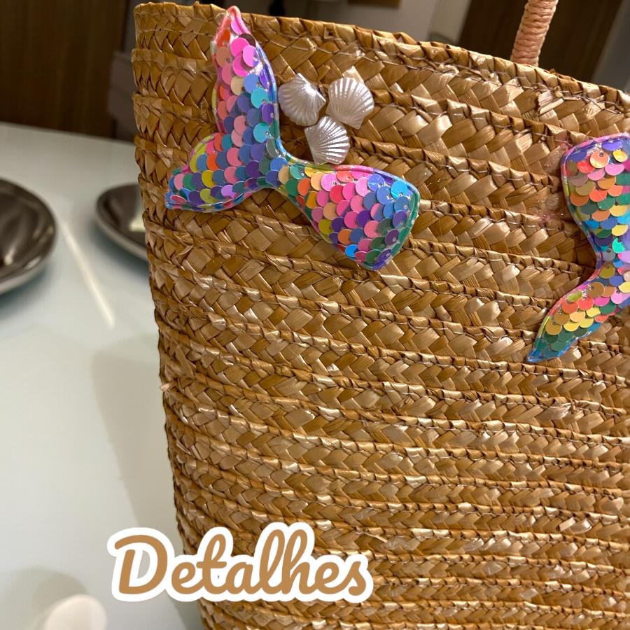 Bolsa de Praia Grande de Palha Natural com Alça de Ombro.