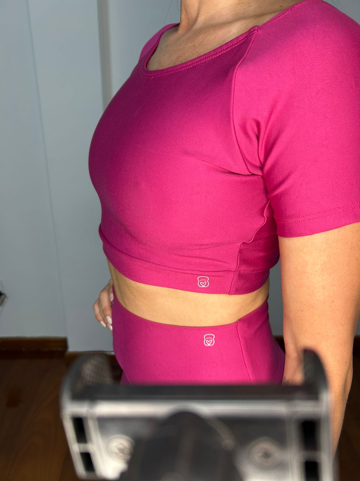 Conjunto Fitness Feminino Academia Top com Bojo Removível e Short, Suplex, Alta Compressão, Zero Transparência.