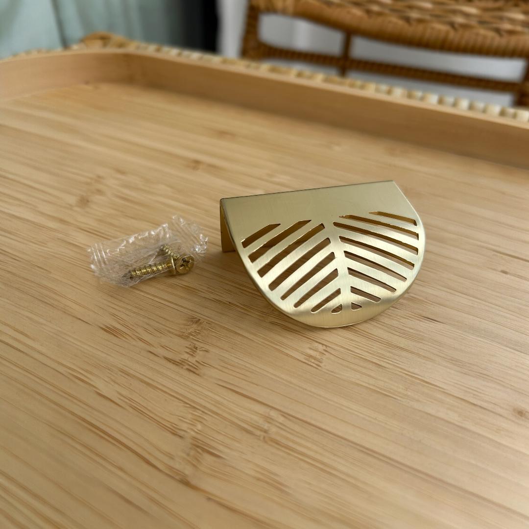 Kit c/8 Puxadores para Armários e Gavetas em Formato de Folha Dourado 6cm